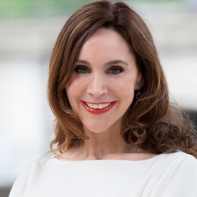 Prof. Dr. Anabel Ternès von Hattburg
